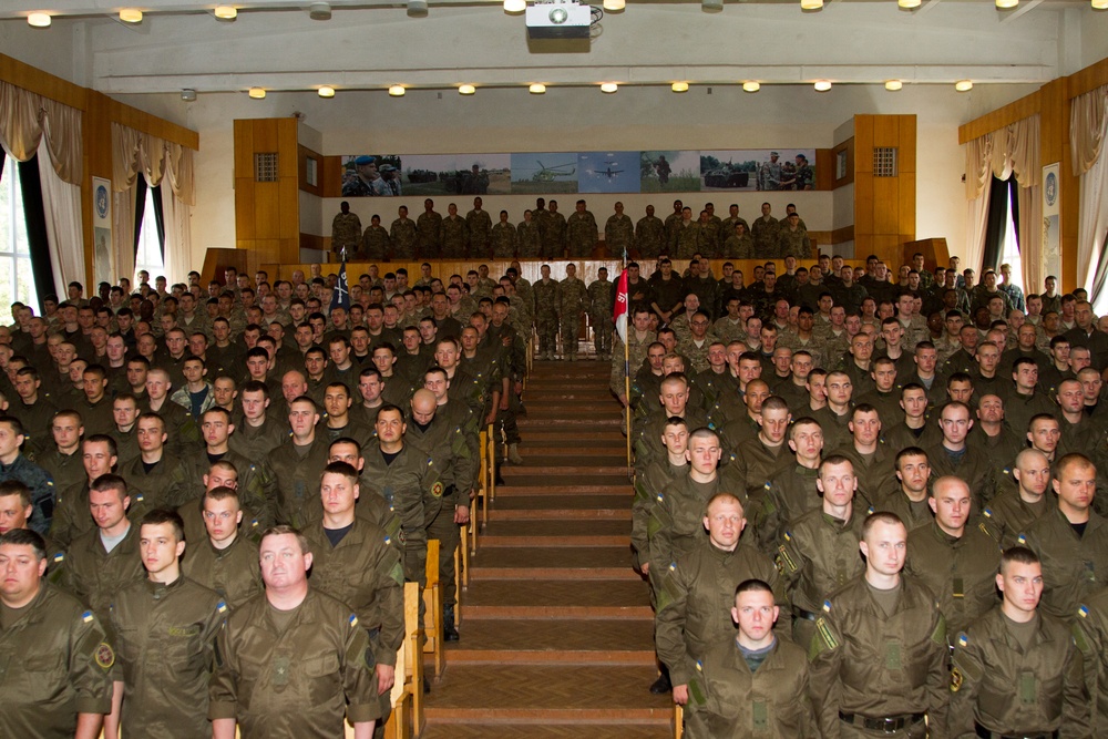 First Ukrainian troops complete Fearless Guardian