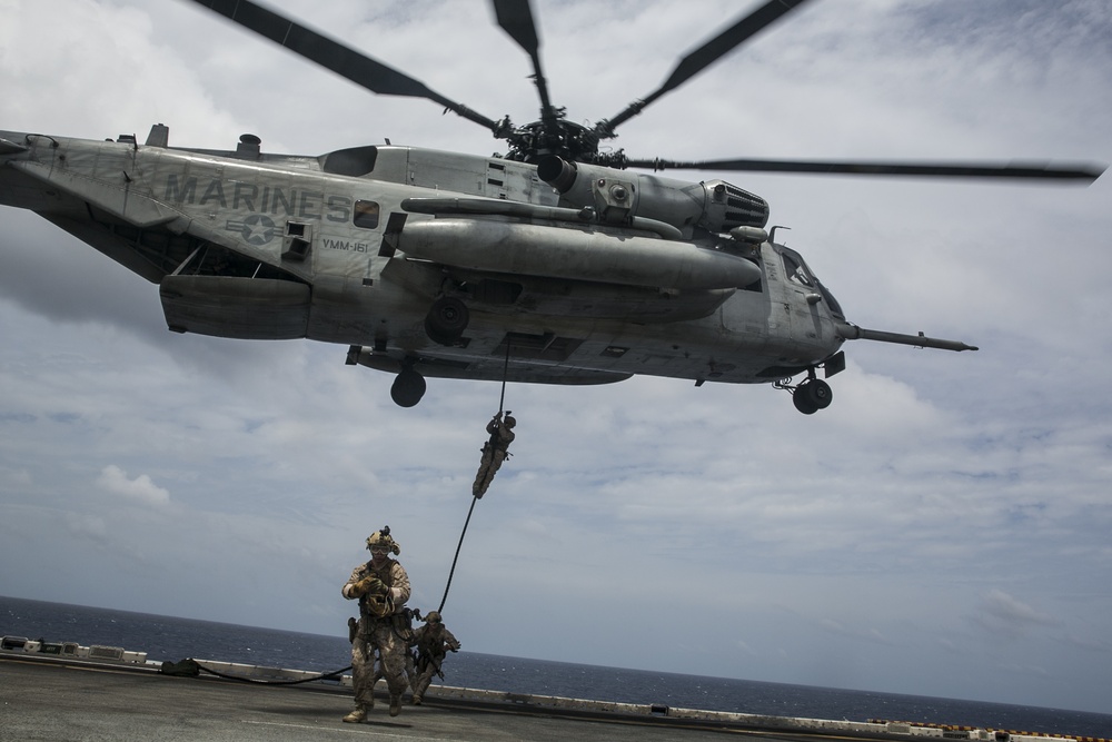DVIDS - Images - U.S. Marines fast rope from CH-53E Super Stallion