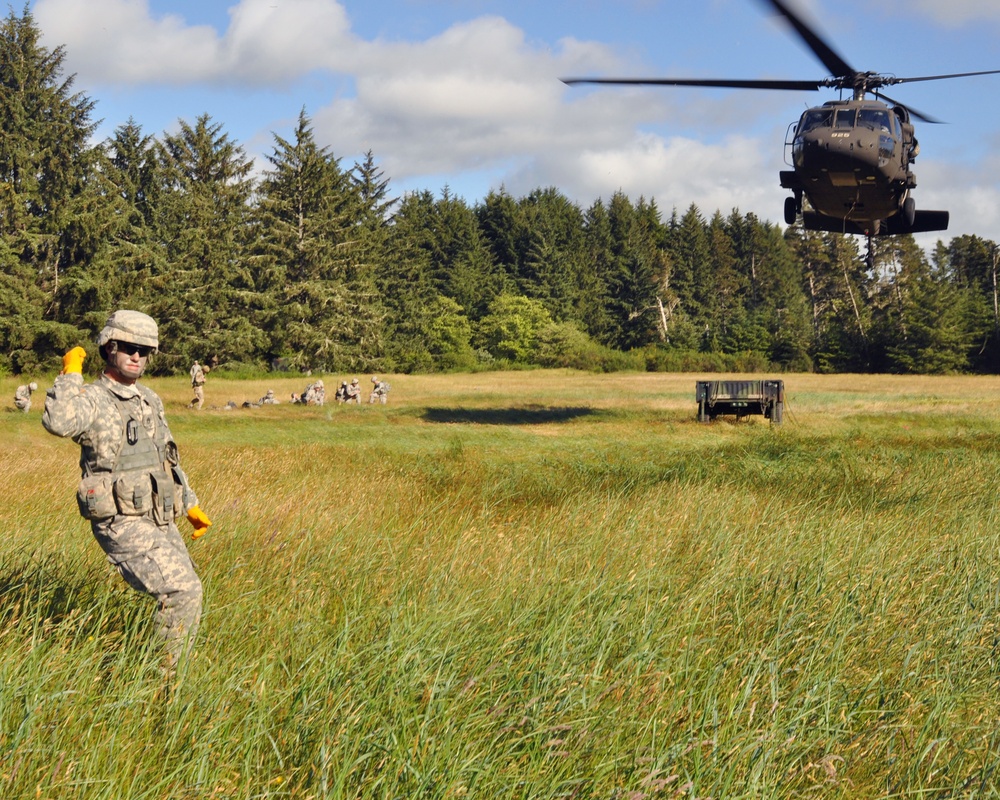 Oregon National Guard hosts Pathfinder 2015 course