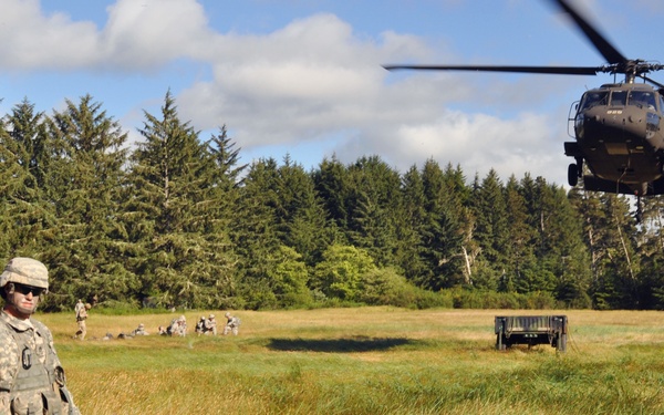 Oregon National Guard hosts Pathfinder 2015 course