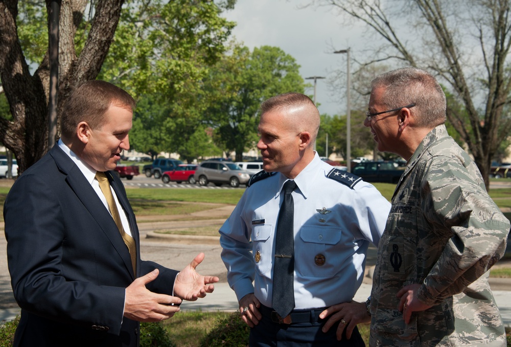 Ukrainian ambassador Olexander Motsyk visit to Maxwell