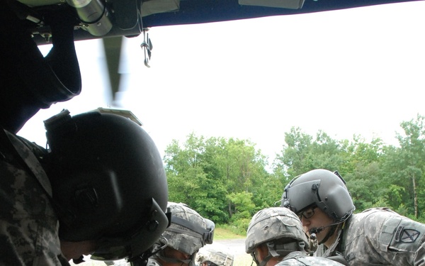 Virginia Guardsmen get air support from 10th CAB