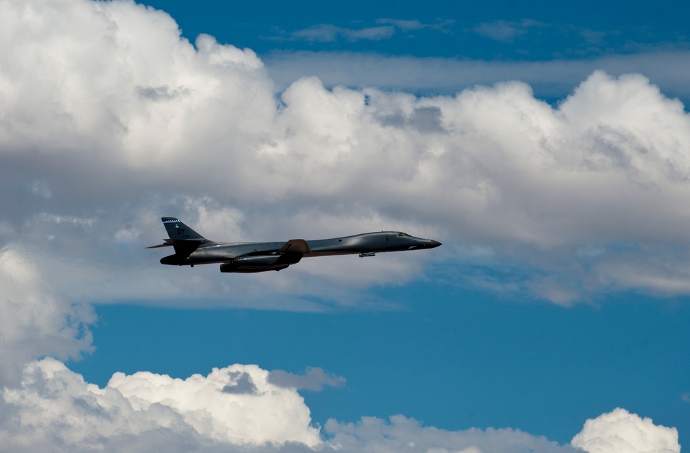 Bombers roar over desert skies during GF 15-08