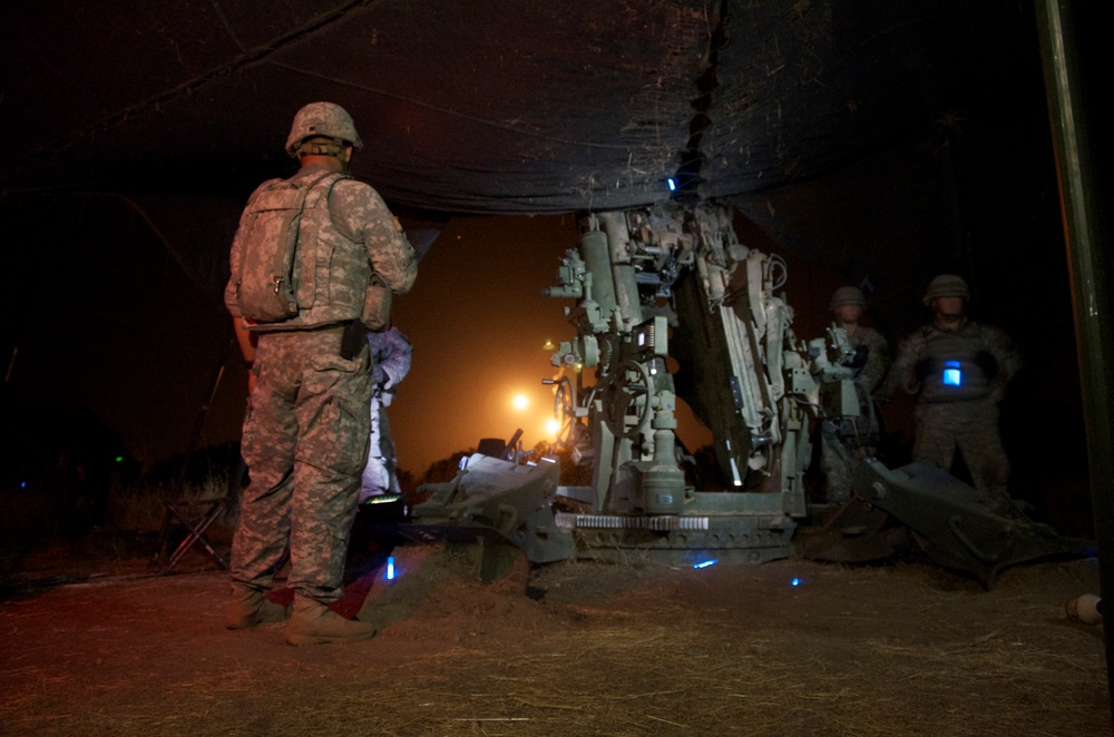 Cal Guard howitzer battery fires during annual training