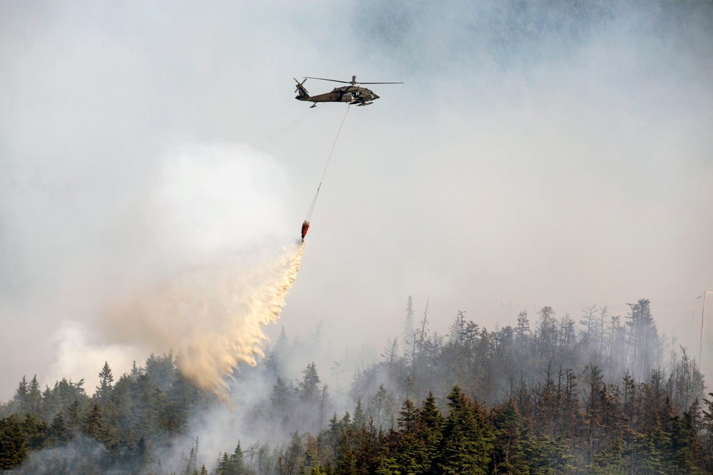 Alaska Army National Guard Black Hawk crews help fight Alaska fires