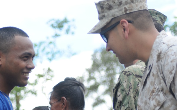 Micronesian youths enlist in US Army