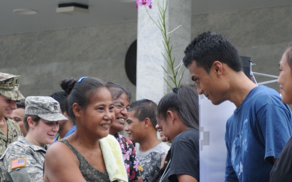 Micronesian youths enlist in US Army