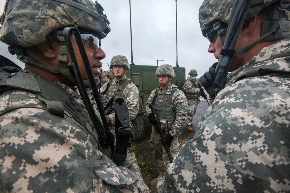 New Jersey National Guard and Marines perform joint training