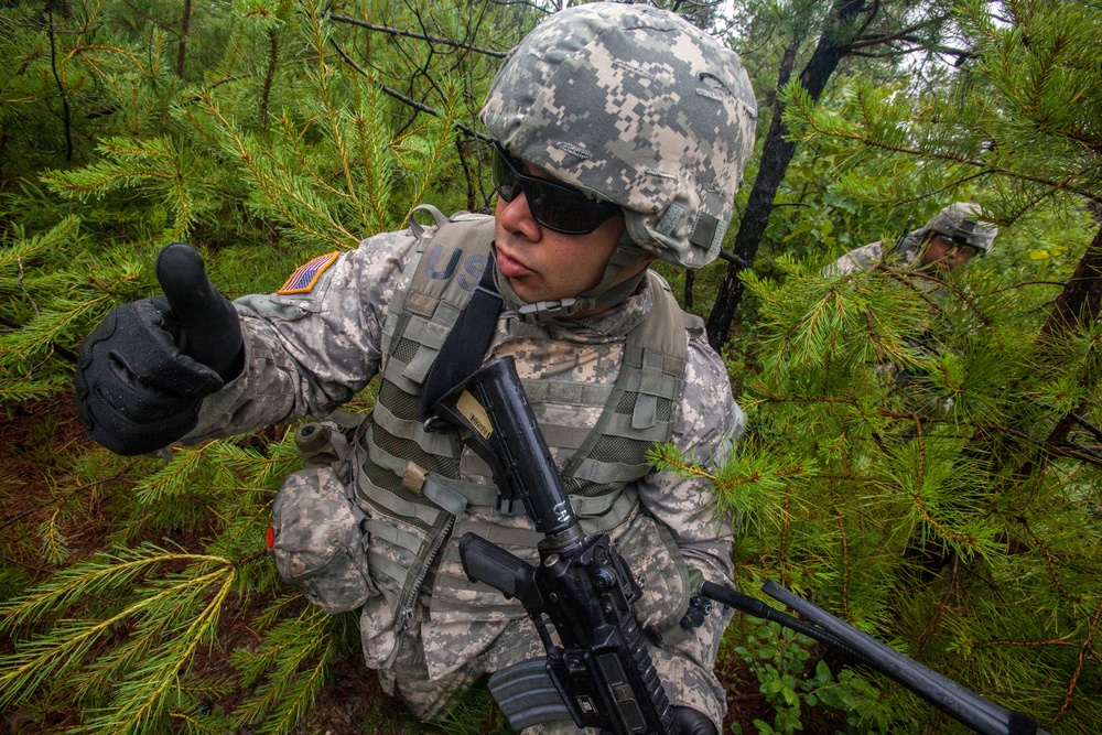 New Jersey National Guard and Marines perform joint training