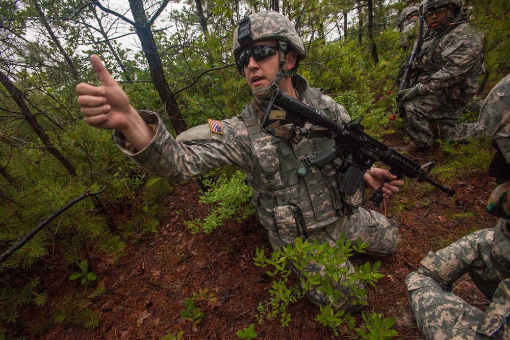 New Jersey National Guard and Marines perform joint training