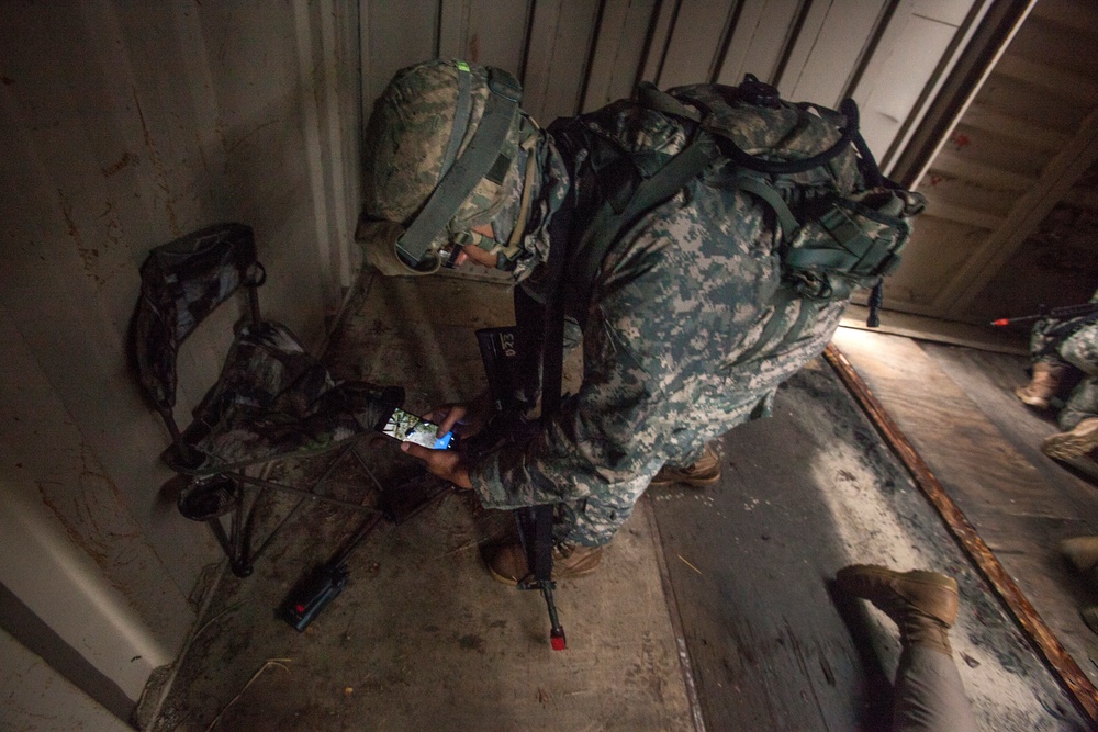 New Jersey National Guard and Marines perform joint training