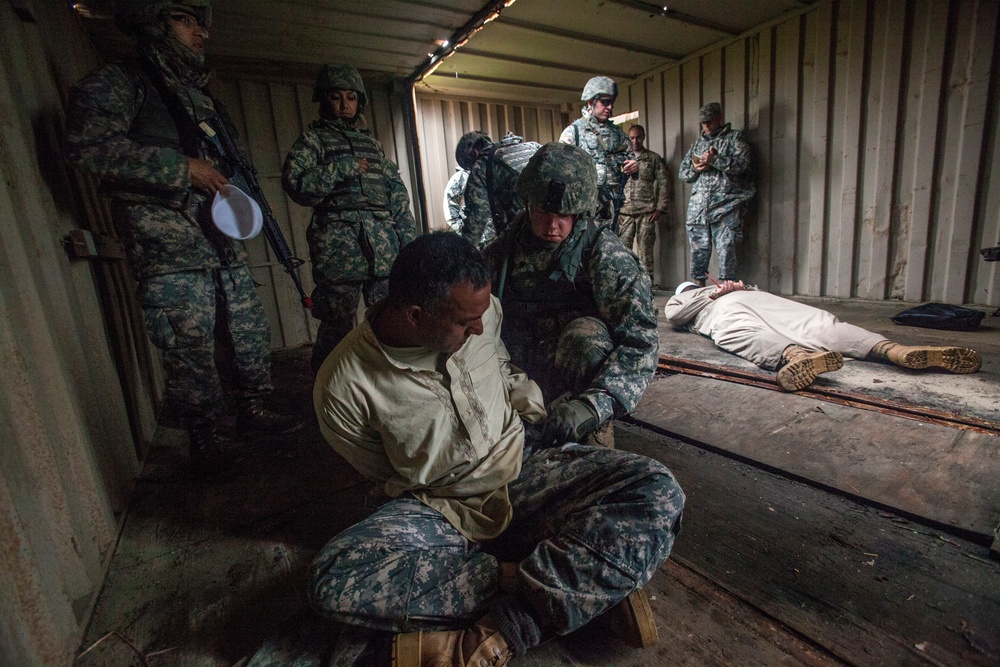 New Jersey National Guard and Marines perform joint training