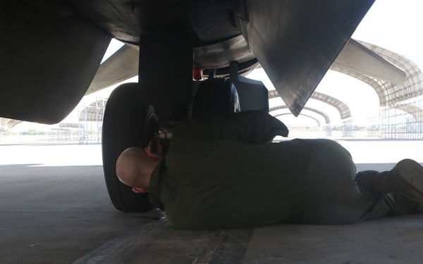 Marine Attack Squadron 542 Deploys for Training