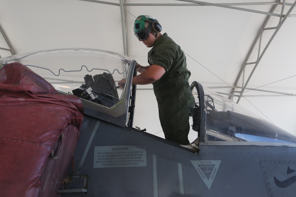 Marine Attack Squadron 542 Deploys for Training