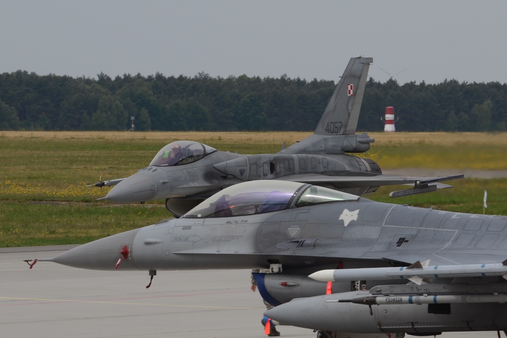 Polish F-16s launch to participate in Exercise Eagle Talon