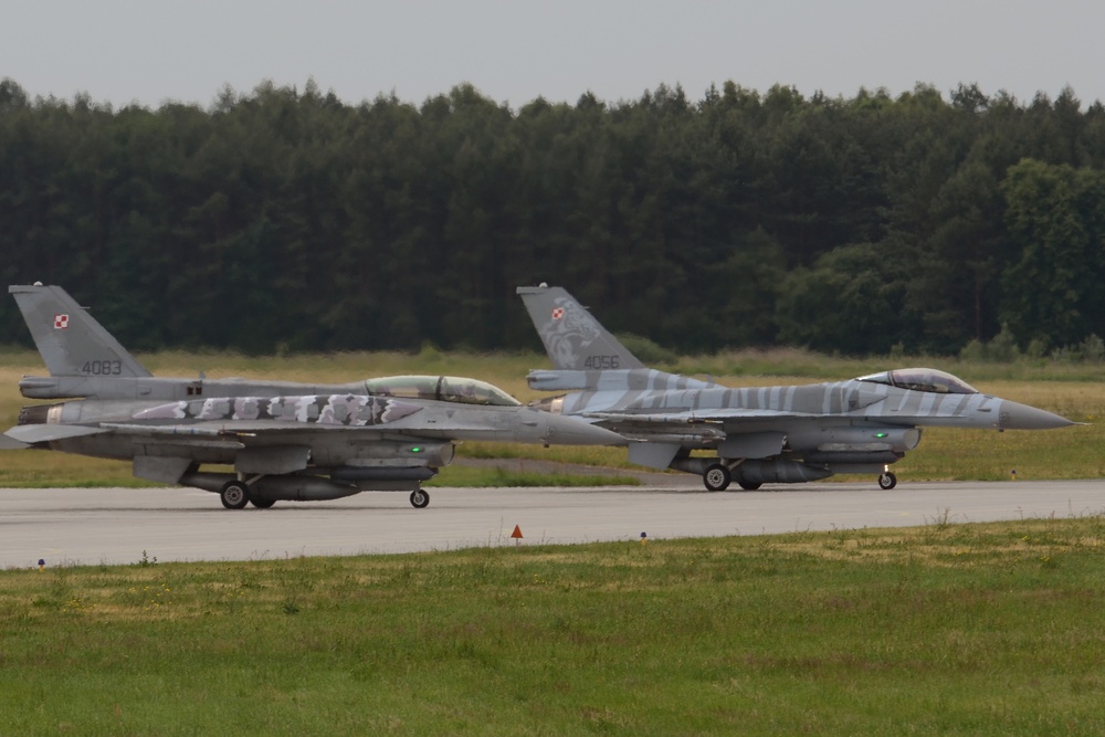 Polish F-16s launch to participate in Exercise Eagle Talon