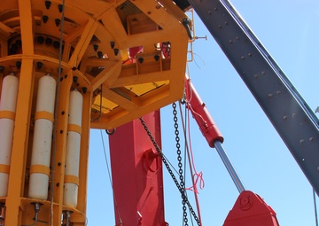 BSEE oversees testing of Shell Arctic Drilling Well Containment equipment