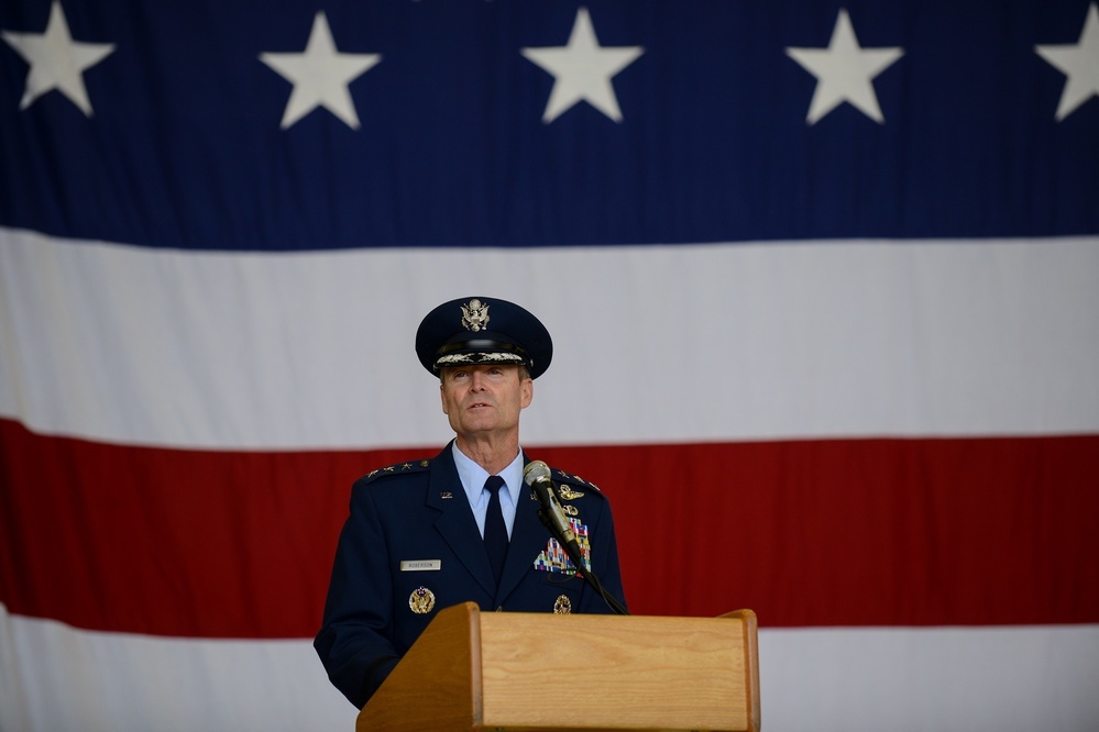 86th AW welcomes new commander