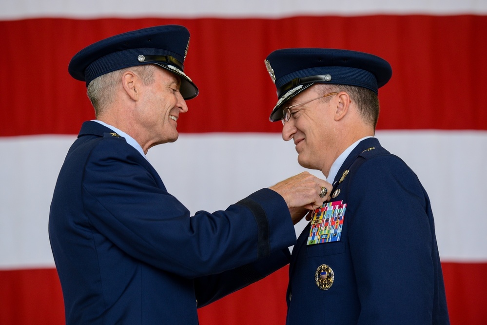 86th AW welcomes new commander