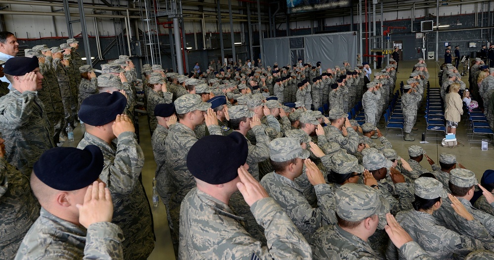 86th AW welcomes new commander