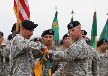 4th MEB cases colors at inactivation ceremony