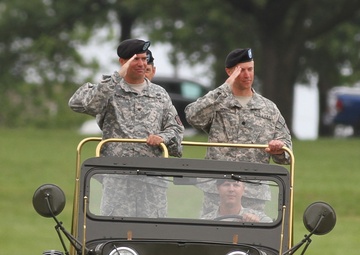 4th MEB cases colors at inactivation ceremony