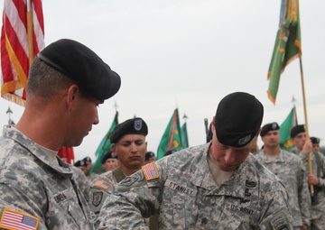 4th MEB cases colors at inactivation ceremony