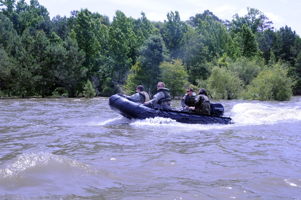 Special Forces group conducts water rescue training