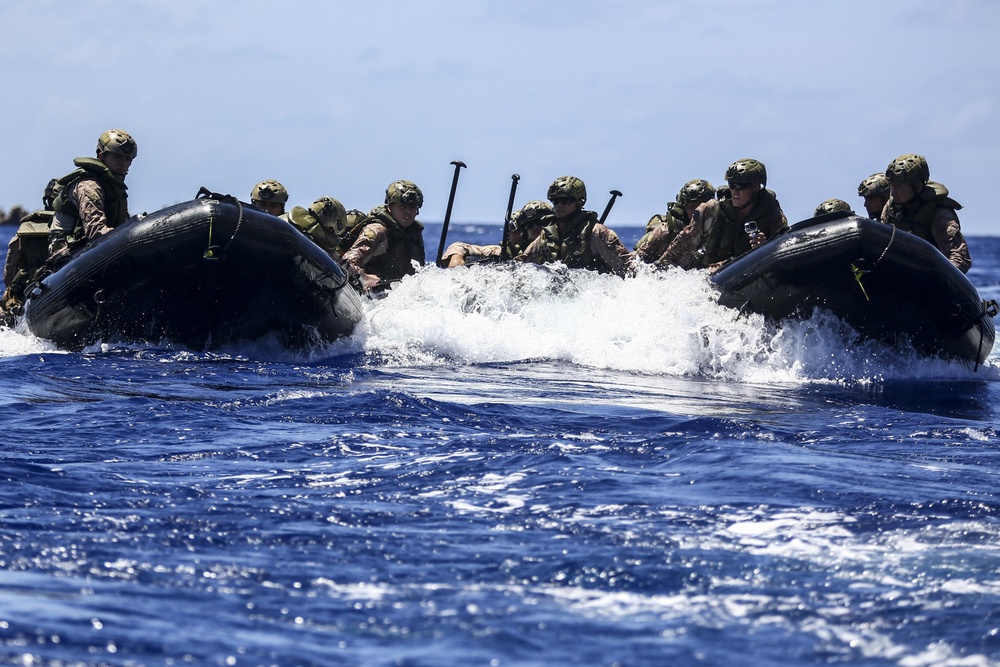 Marines paticipate in boat operations