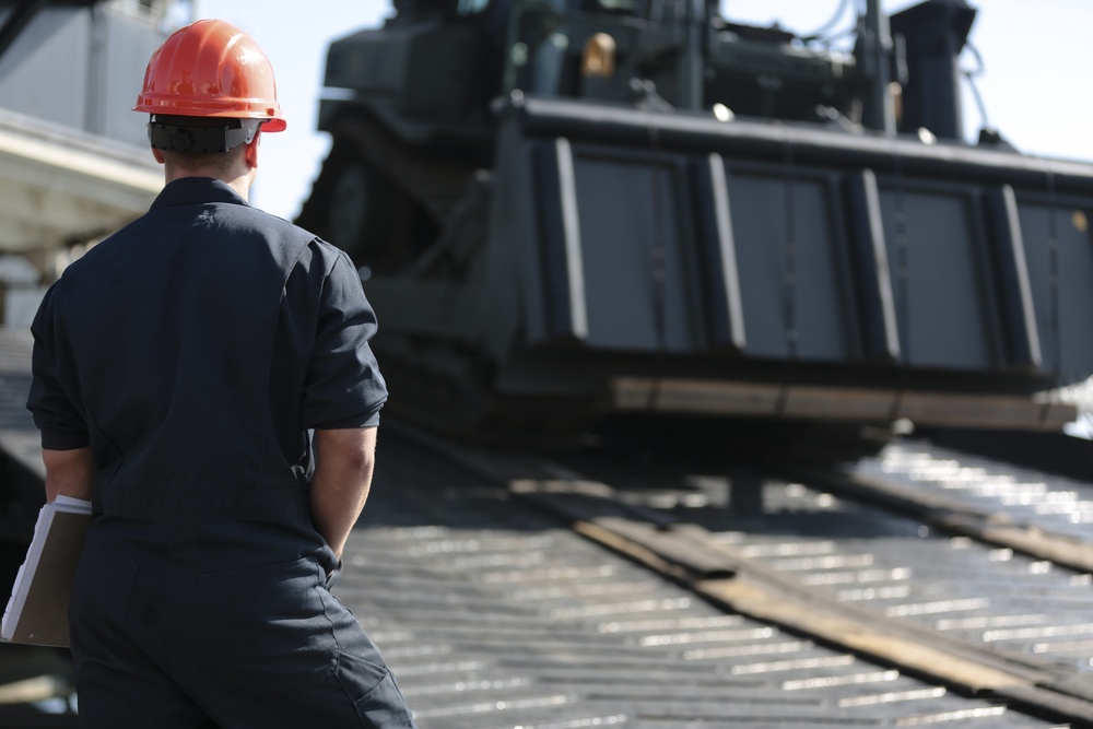 African Lion 15: MPF offload