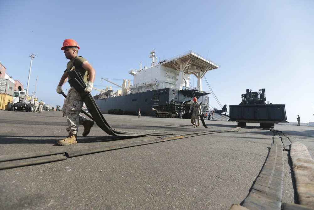 African Lion 15: MPF offload