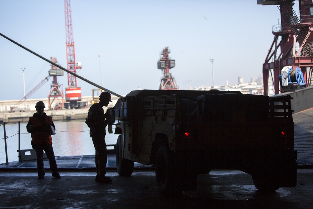 African Lion 15: MPF offload