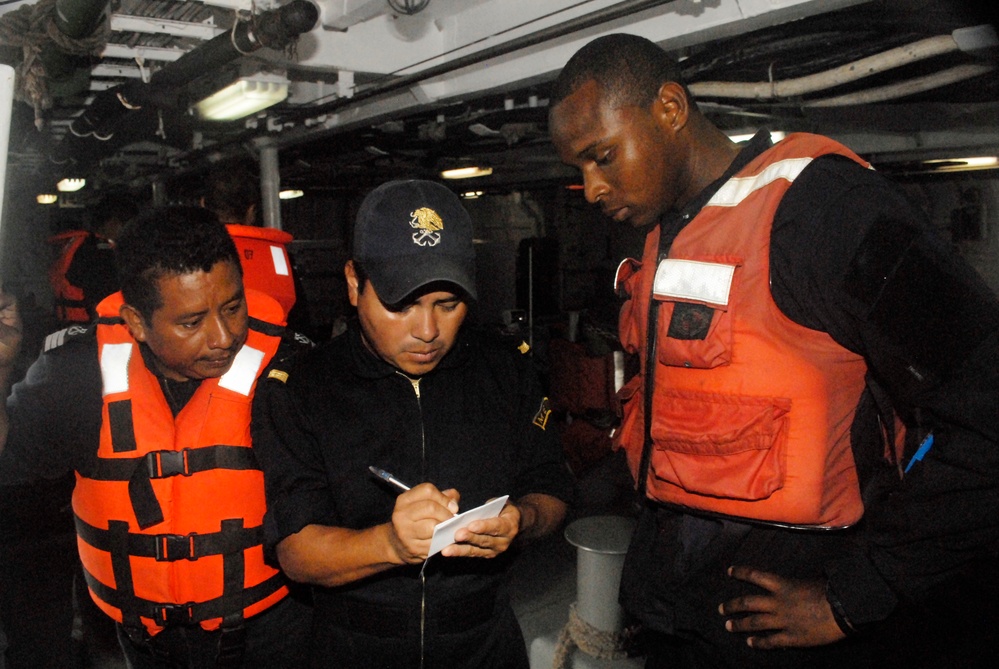 Mexican, British navy conduct boarding exercise at Tradewinds