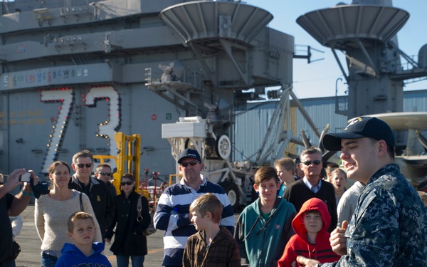 USS George Washington ship tour in Australia