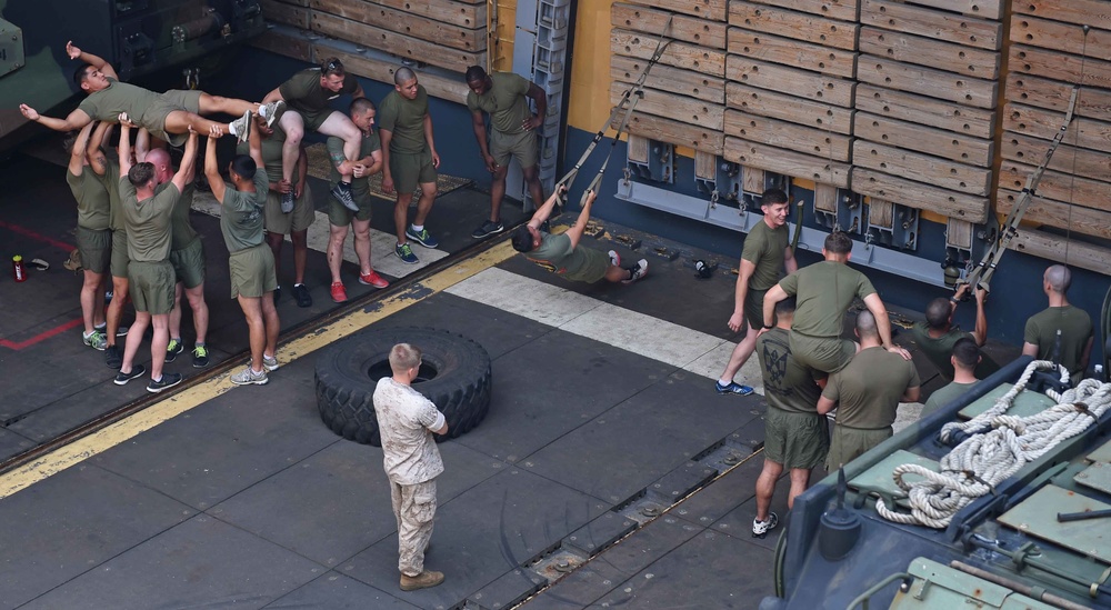 31st MEU Marines exercise aboard USS Ashland