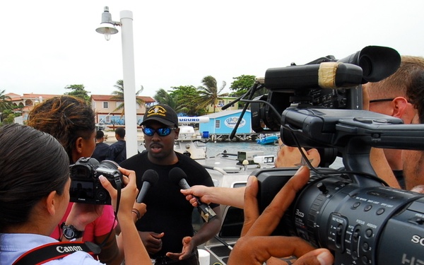 Divers meet media at Tradewinds