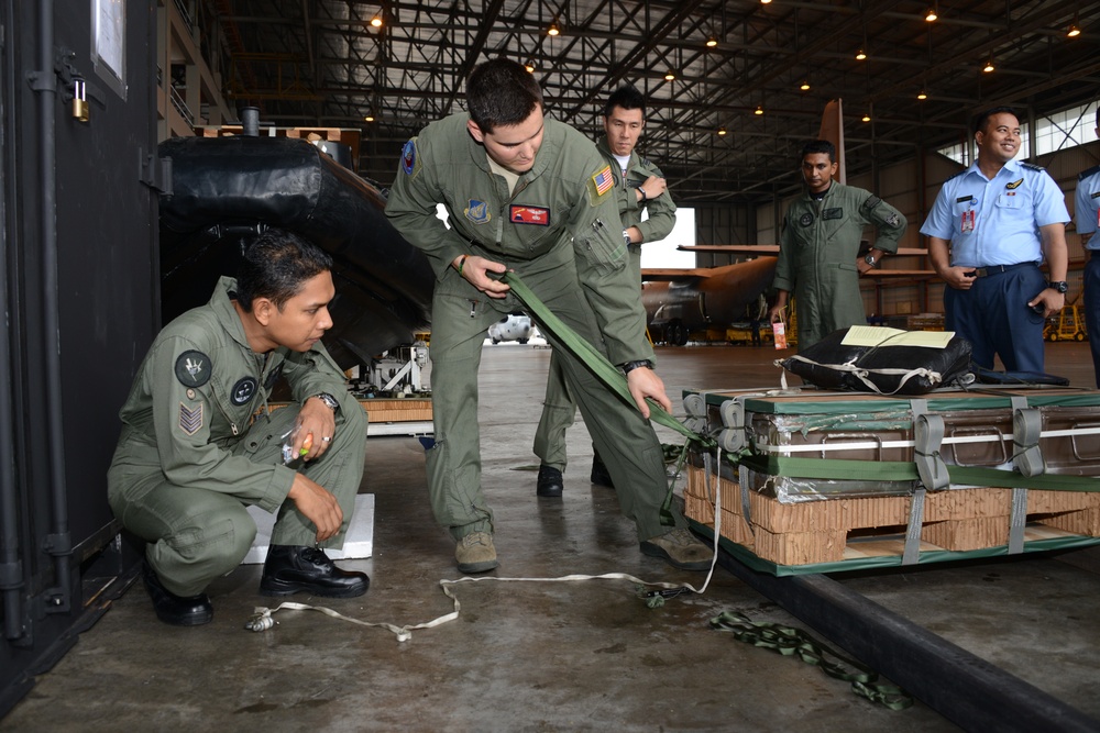 Air commandos complete Teak Mint 15-1