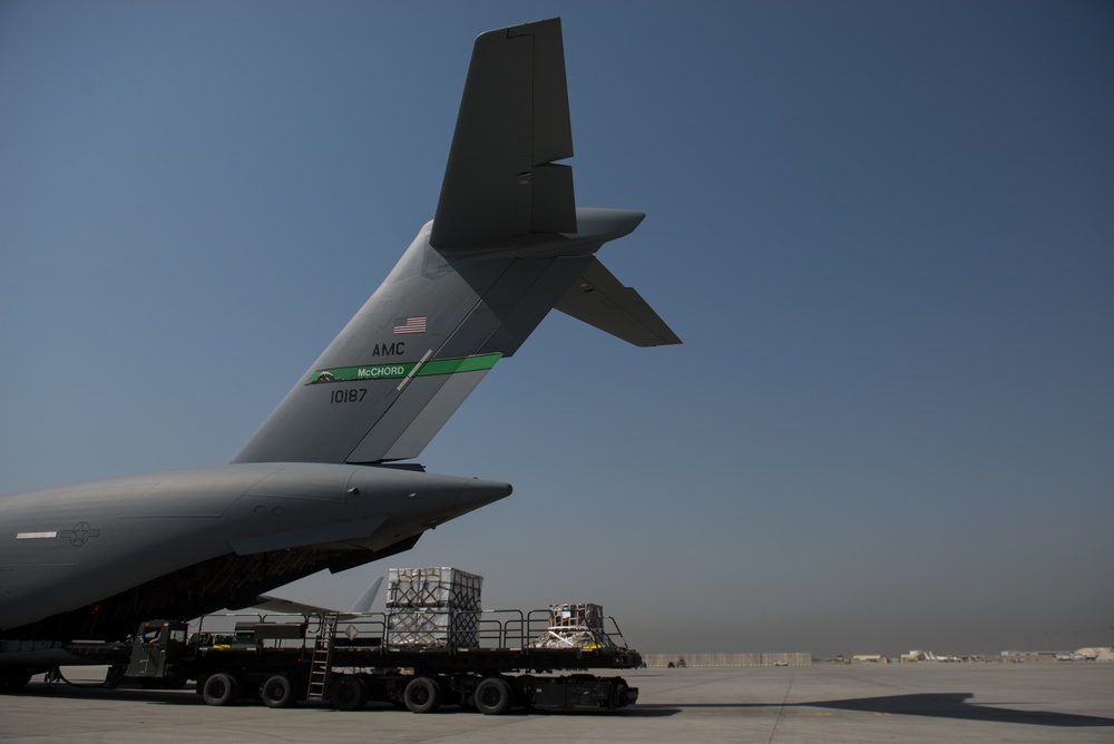 8th EAMS maintainers keep strategic airlift mission flying