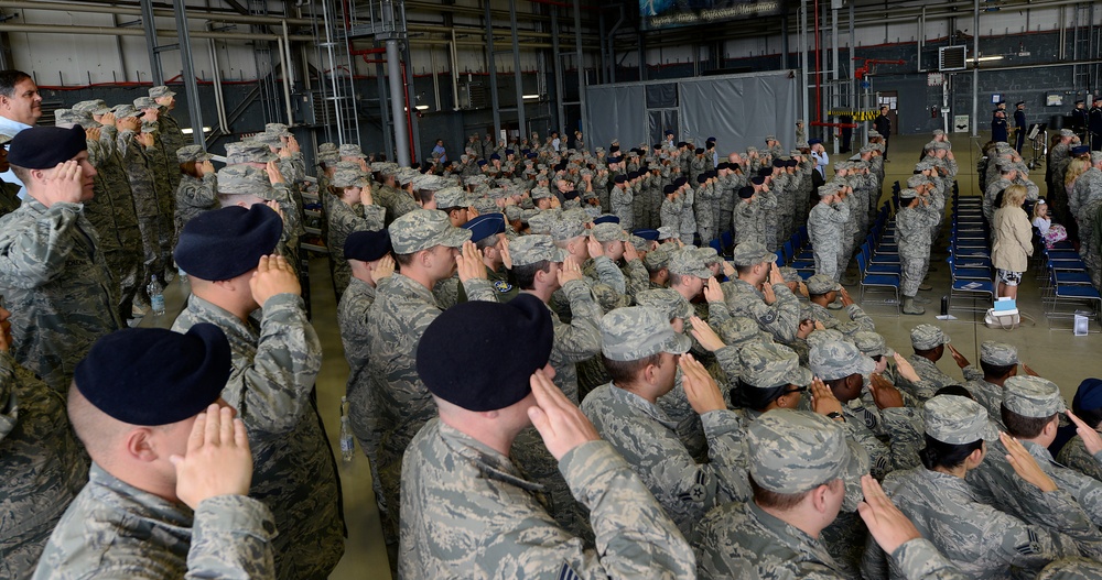 86th AW welcomes new commander