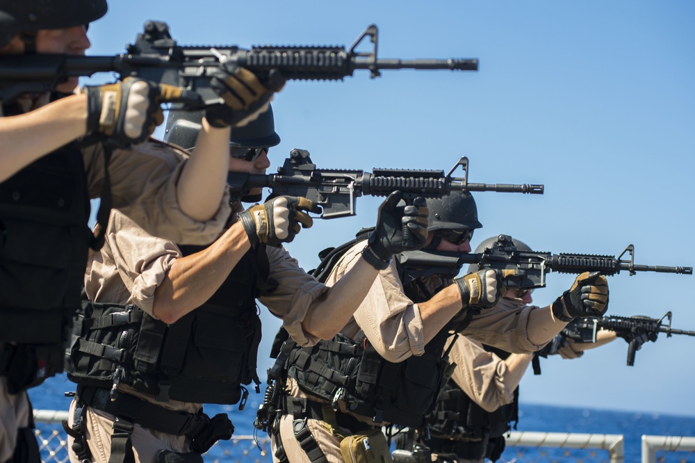 USS Ross VBSS training