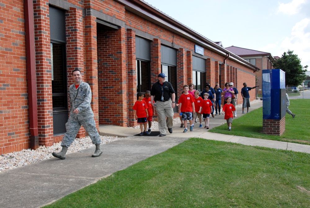Air Camp visits Air National Guard