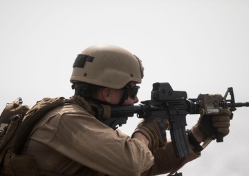 24th MEU: MRF Deck Shoot Aboard USS New York (LPD 21)