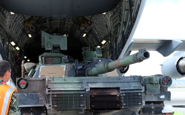 M1A2 Abrams Tank Unloading