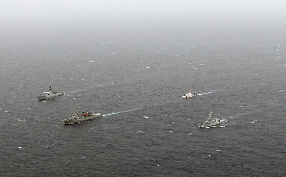 US, British, Canadian, Mexican ships sail in formation at Tradewinds