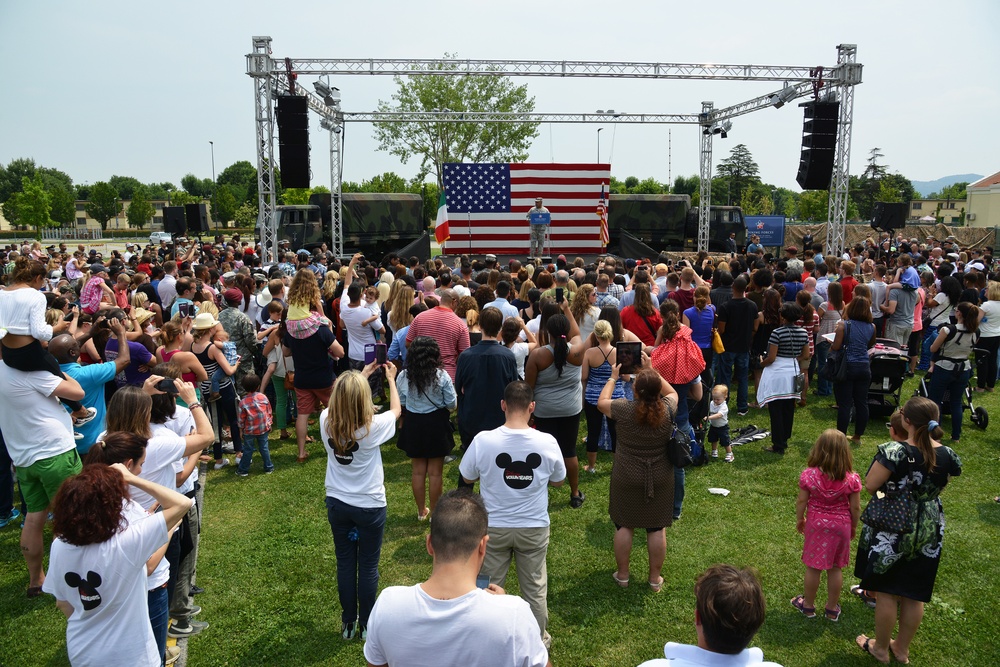 First lady Michelle Obama visits the US community in Vicenza, Italy