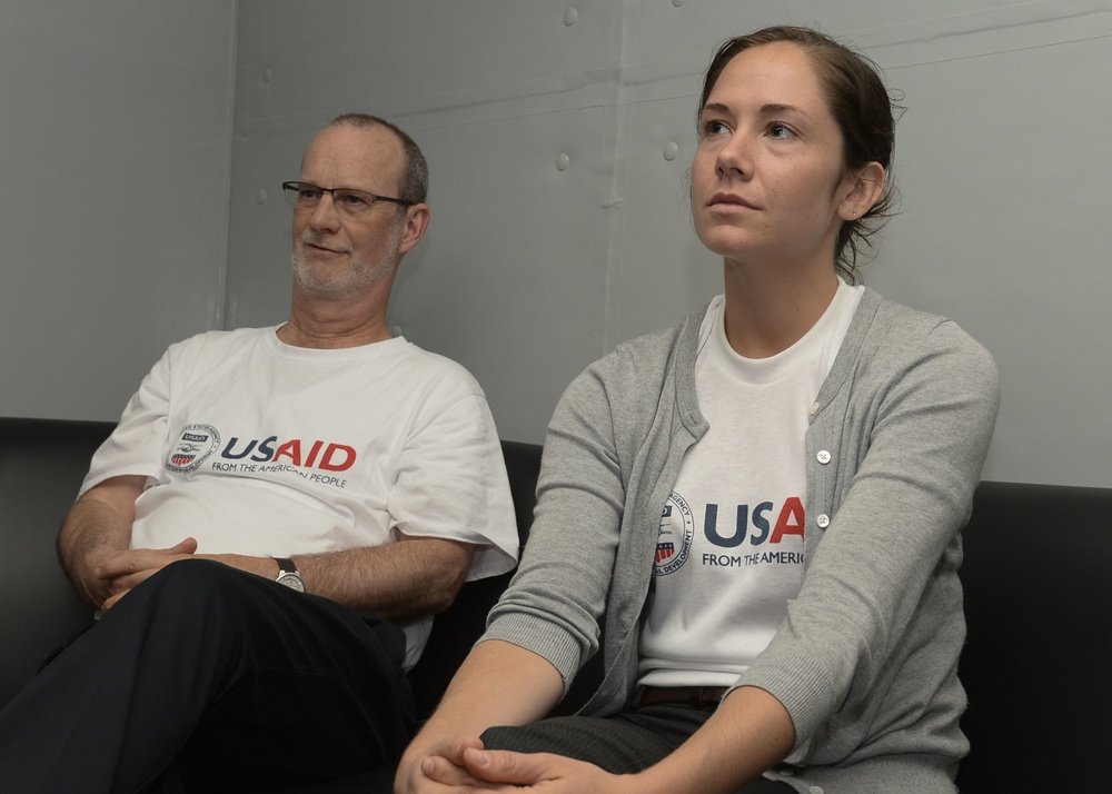Project Hope and USAID meet aboard Mercy during Pacific Partnership 2015