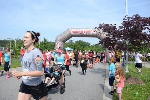 Community musters for National Guard race