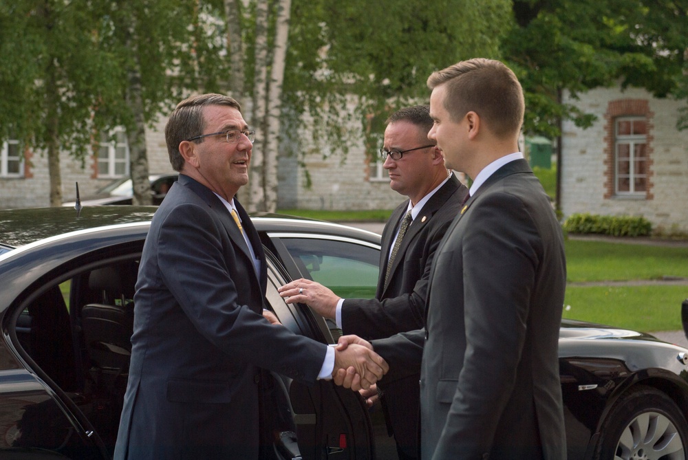 Secretary of defense visits Estonia
