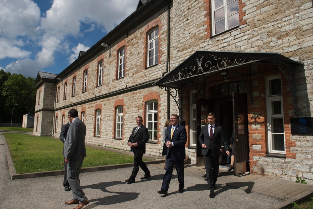 Secretary of defense visits Estonia