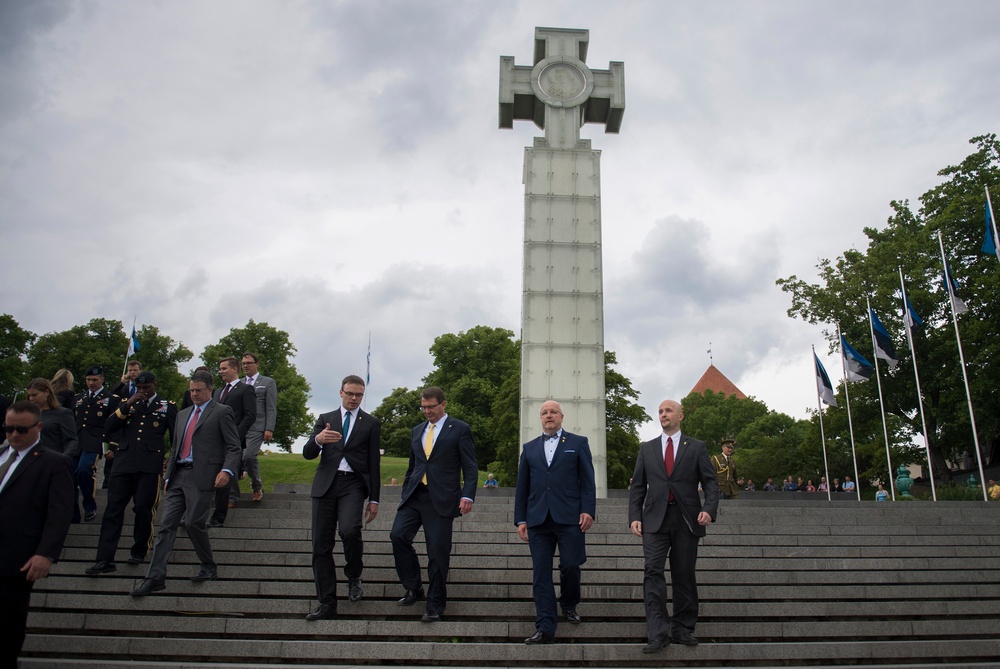 Secretary of defense visits Estonia